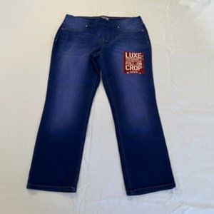 New L.E.I. Luxe Pull On Uper Soft Women's Crop Capri Blue Jeans 9 Junior